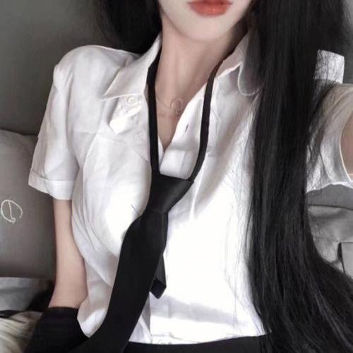 黑暗王子：摄欲人生海报